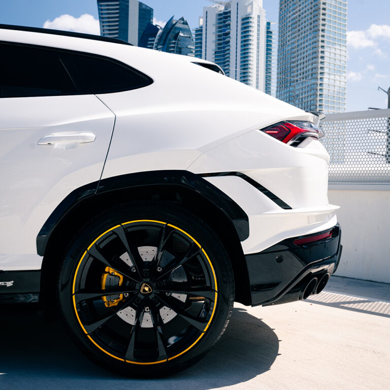 Lamborghini Urus S Blue - Image 16